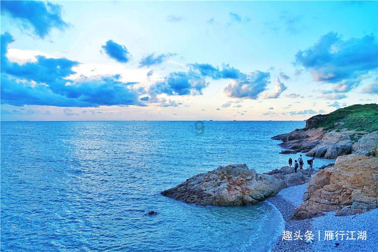 在哪里弄英雄联盟限定的皮肤，例如盲僧的龙的传人游戏画面